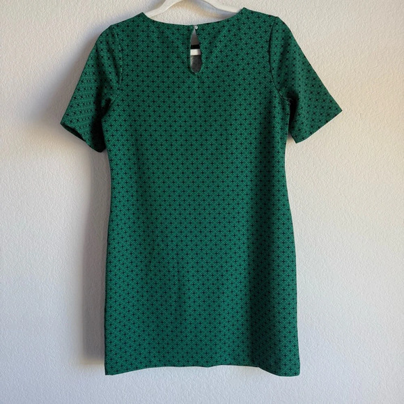 Banana Republic Women’s Green Pattern Shift Dress Short Sleeve Lightweight XSP - Picture 2 of 8